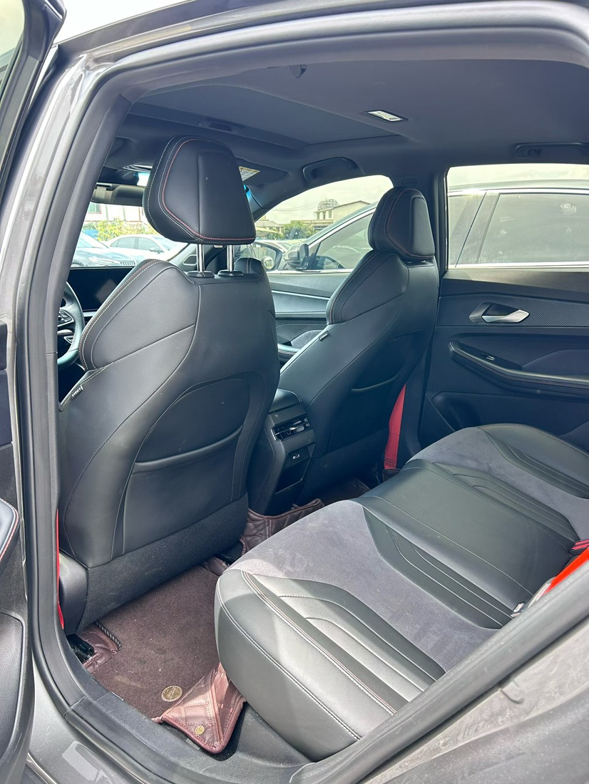 GEELY Binray 2022 car image #4