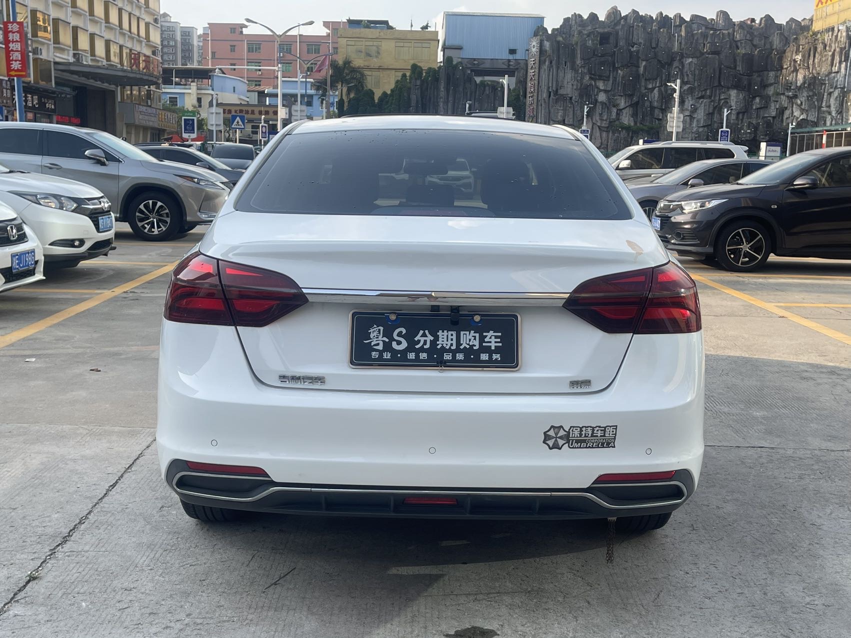 GEELY Emgrand 2019 car image #9
