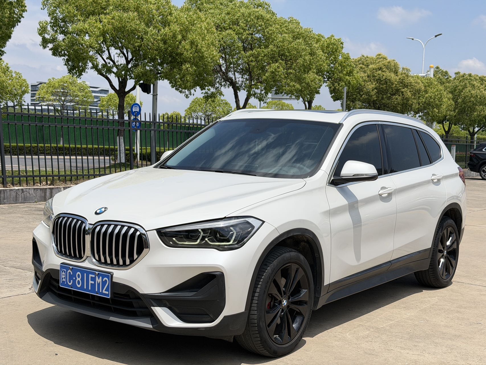 BMW X1 2021 BMW X1 2021 car image