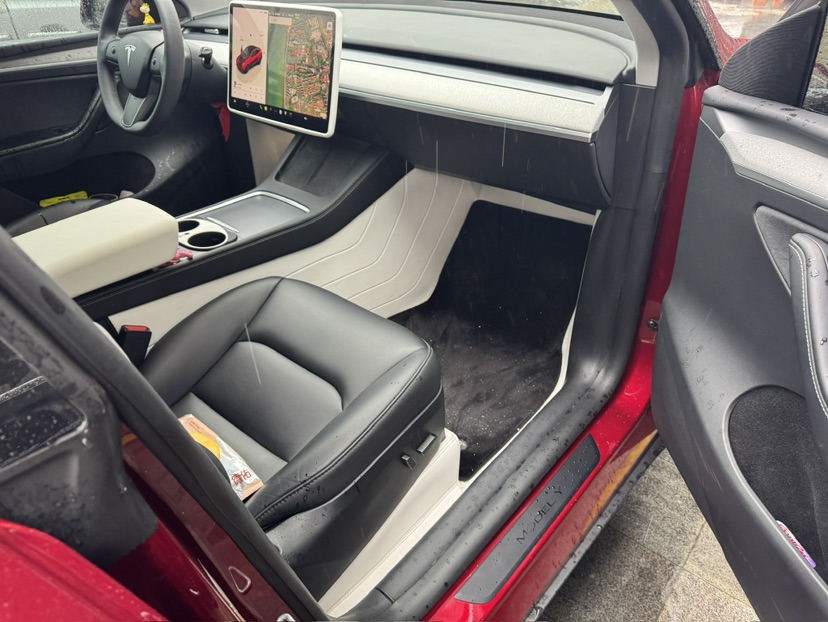 Tesla Model Y 2024 #3 Tesla Model Y 2024 immagine di auto #3