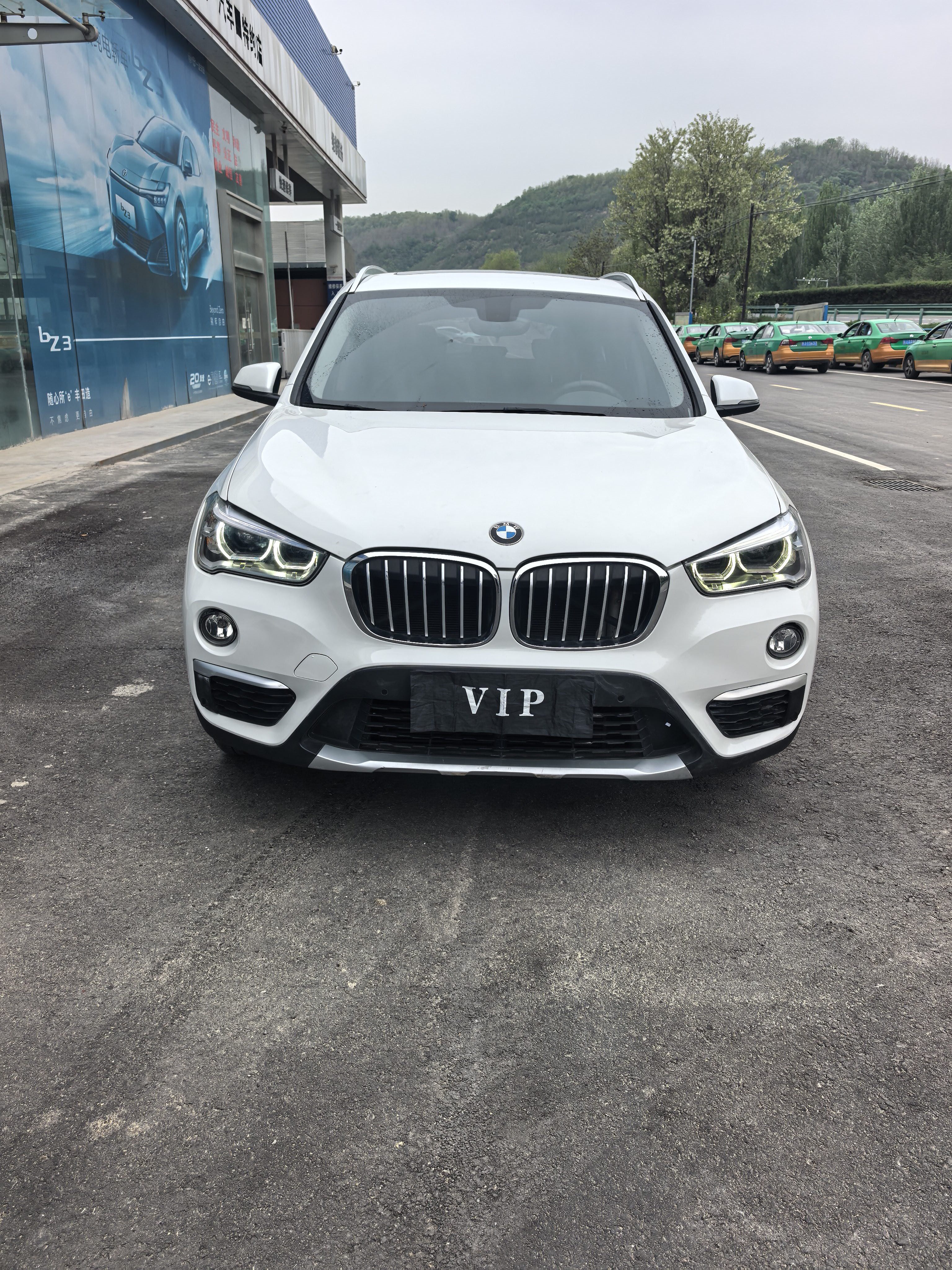 BMW X1 2019 #2 BMW X1 2019 car image #2