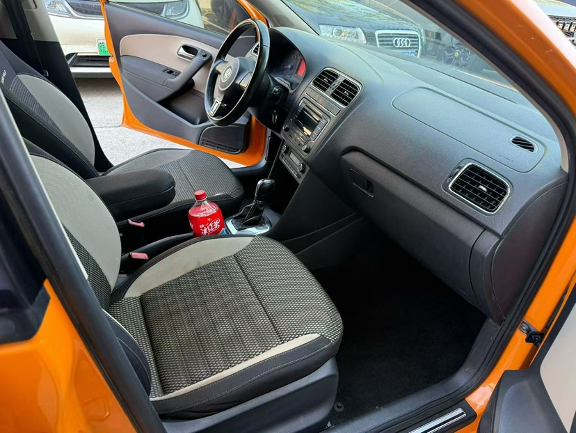 Volkswagen Polo 2014 #6 Volkswagen Polo 2014 car image #6
