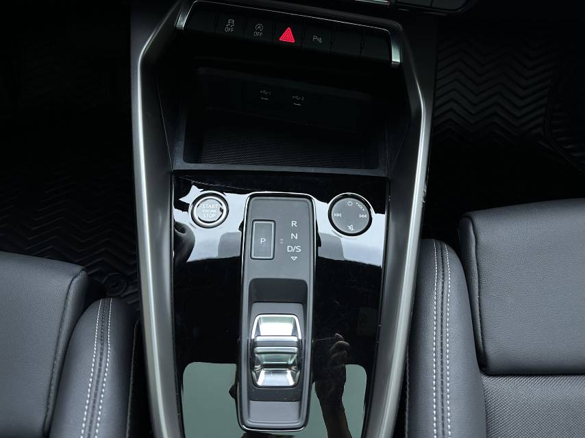 Audi A3 2022 car image #13