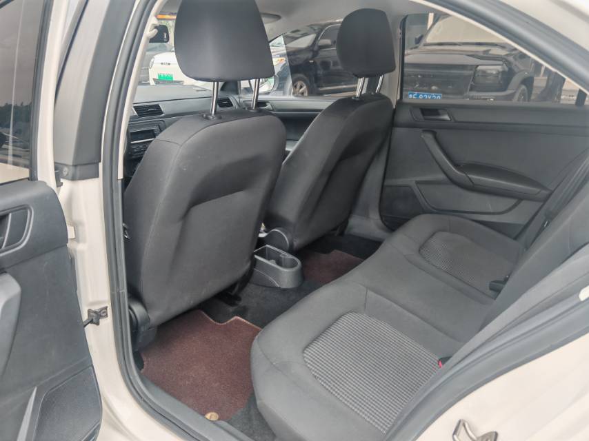 Volkswagen Santana 2019 car image #4