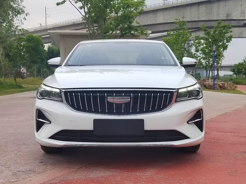 GEELY Emgrand 2025 #2 GEELY Emgrand 2025 car image #2