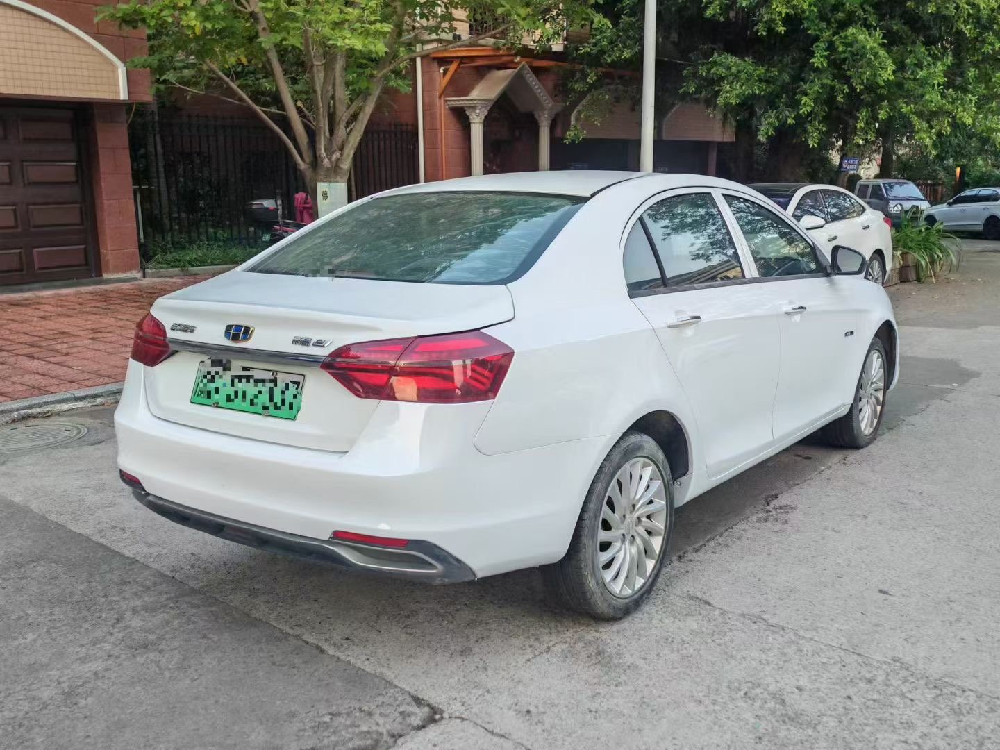 GEELY Emgrand New Energy 2020 #3 GEELY Emgrand New Energy 2020 car image #3