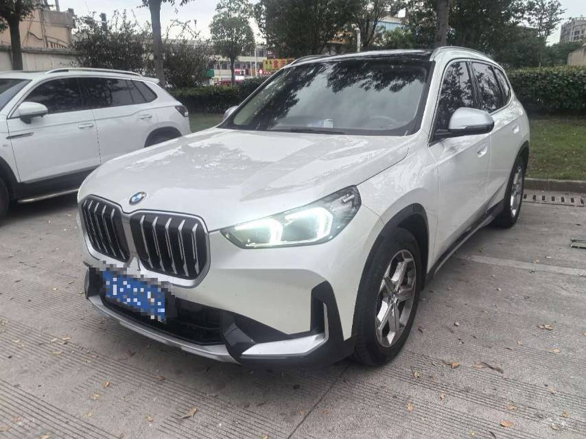 BMW X1 2024 BMW X1 2024 car image