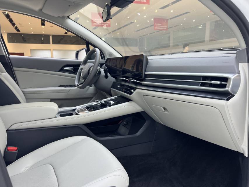 Kia Sportage 2023 car image #6