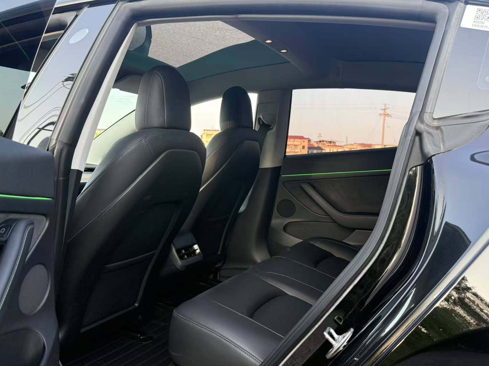 Tesla Model 3 2021 car image #5