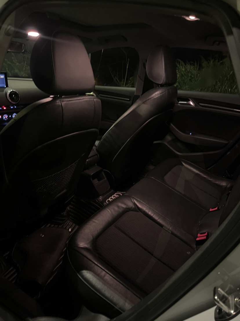 Audi A3 2018 car image #9