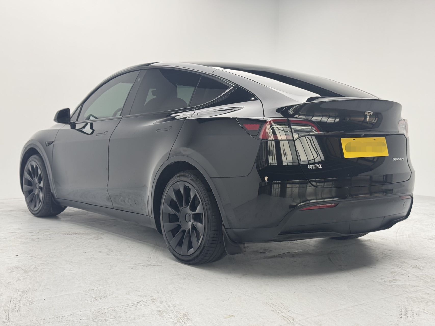 Tesla Model Y 2022 #6 Tesla Model Y 2022 car image #6