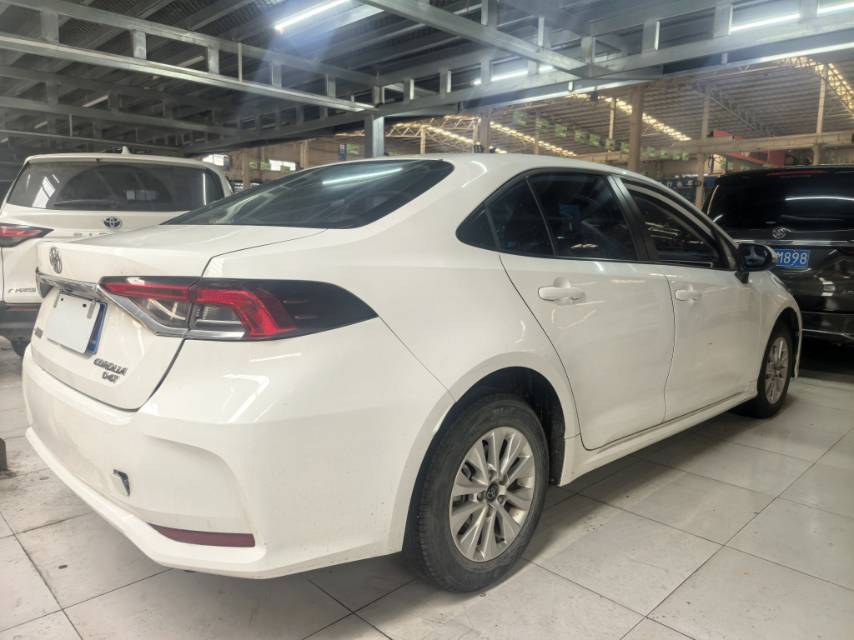Toyota Corolla 2023 car image #8