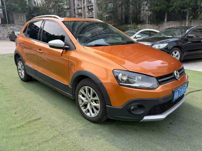 Volkswagen Polo 2015 صورة سيارة #3