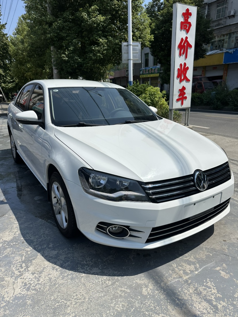 Volkswagen Bora 2015 car image #3