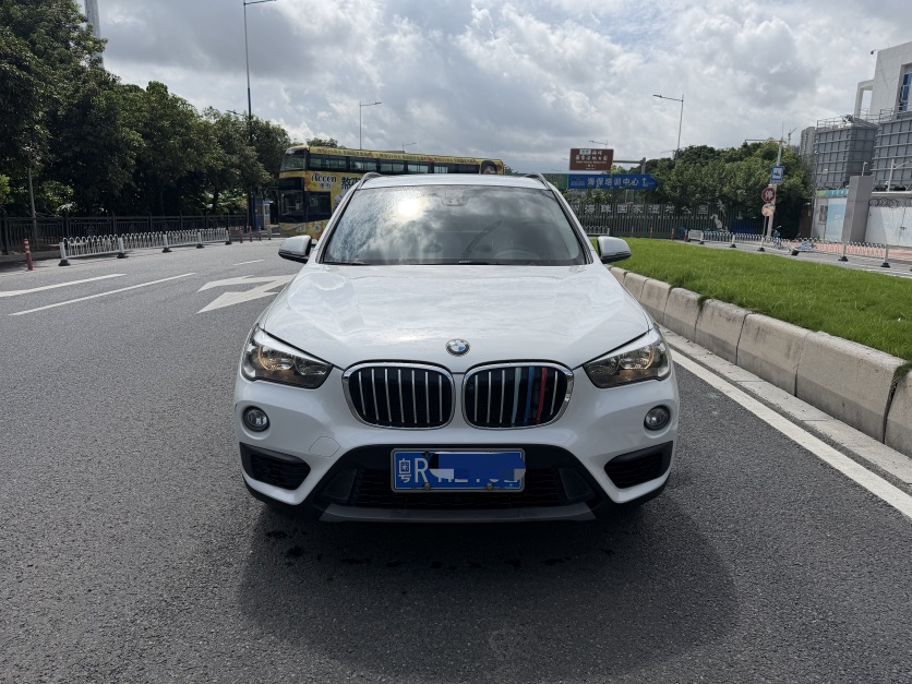 BMW X1 2018 #2 BMW X1 2018 car image #2