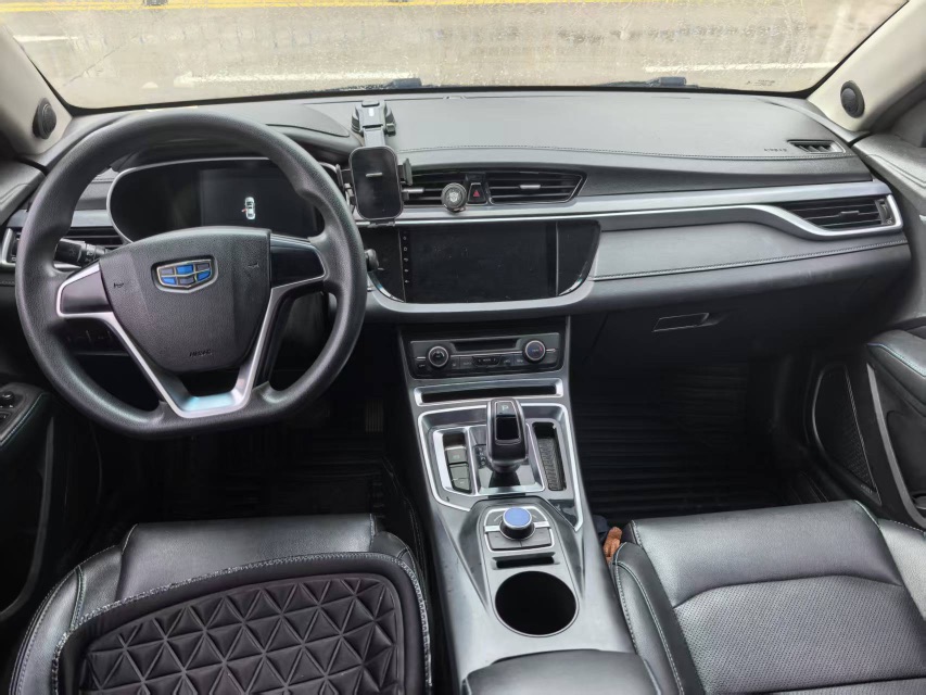 GEELY Emgrand New Energy 2018 #5 GEELY Emgrand New Energy 2018 car image #5