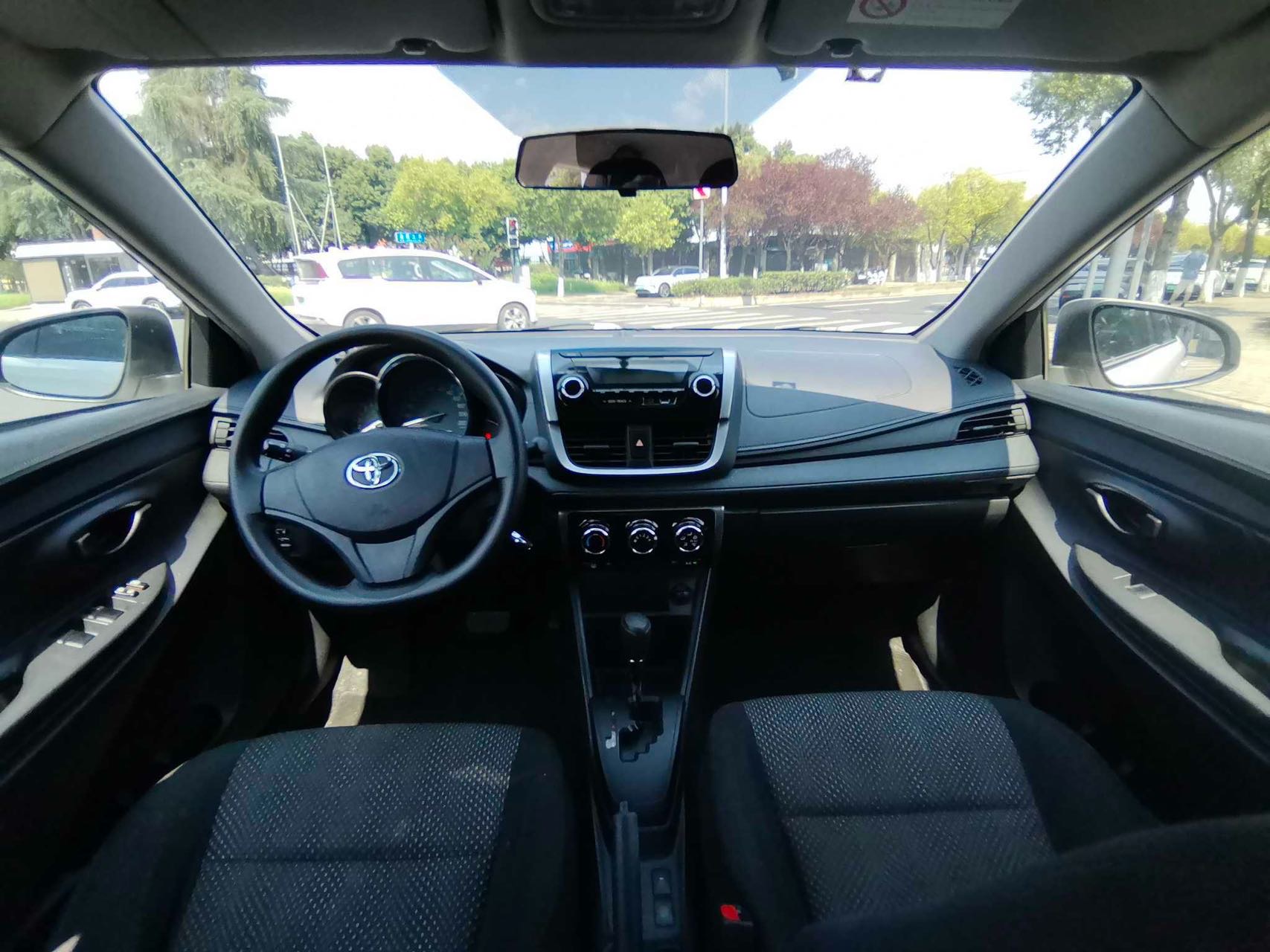 Toyota Vios 2021 immagine di auto #6