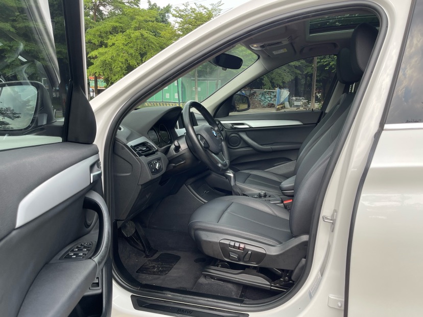 BMW X1 2019 car image #8