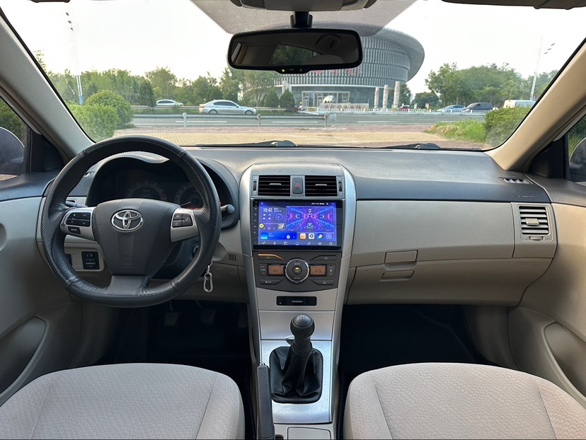 Toyota Corolla 2011 immagine di auto #9