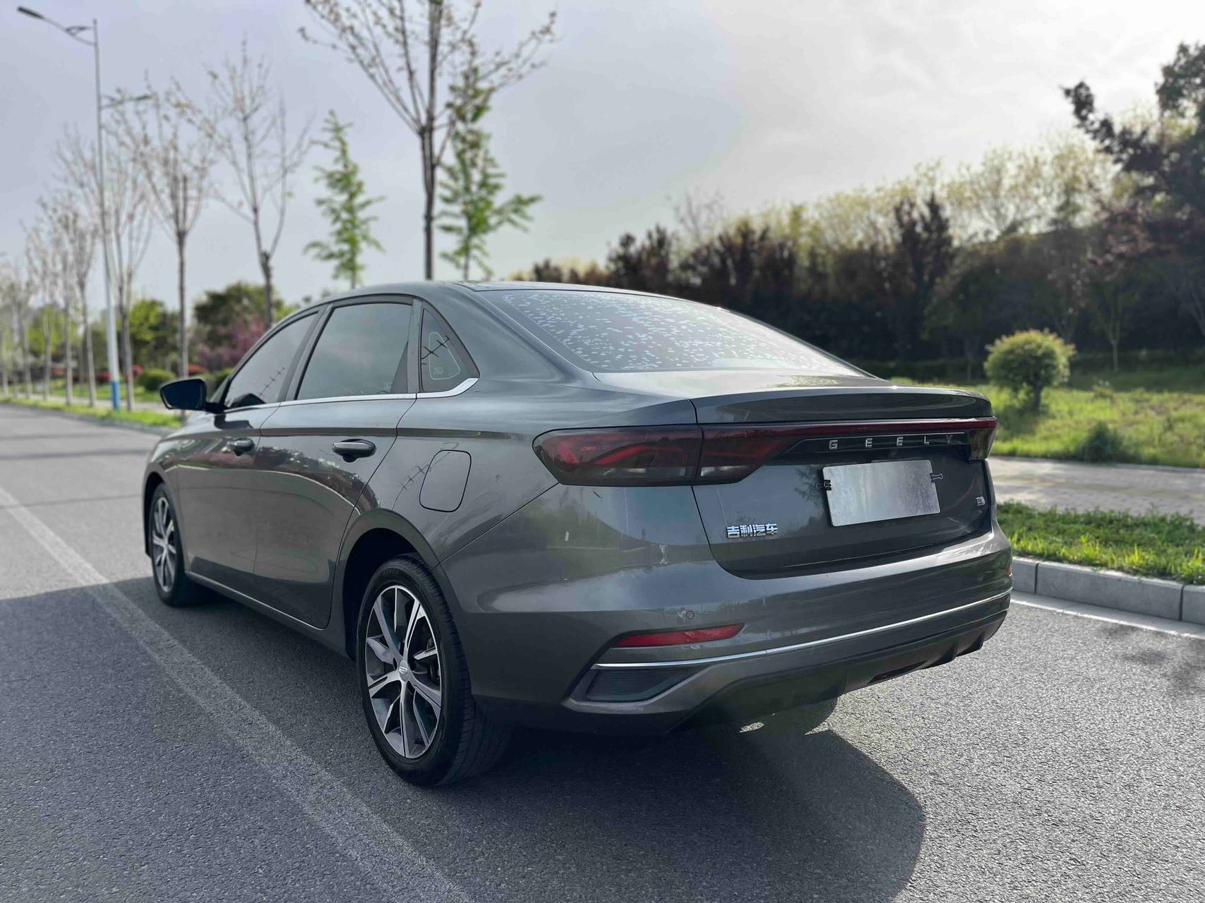 GEELY Emgrand 2023 #5 GEELY Emgrand 2023 car image #5