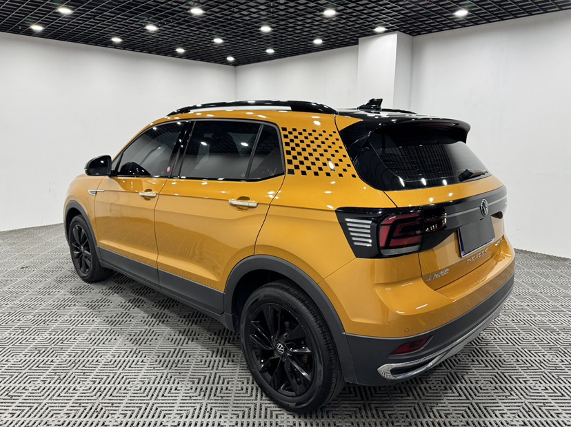 Volkswagen T-Cross 2023 #9 Volkswagen T-Cross 2023 car image #9