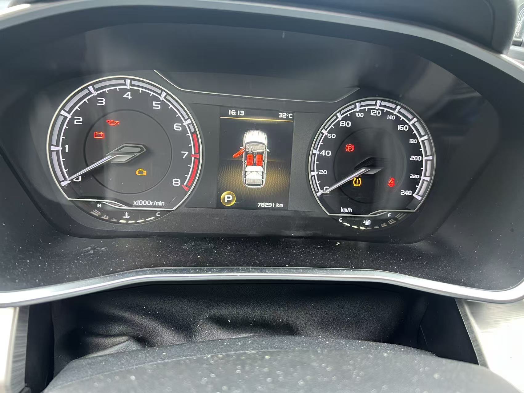 GEELY Coolray 2019 immagine di auto #4
