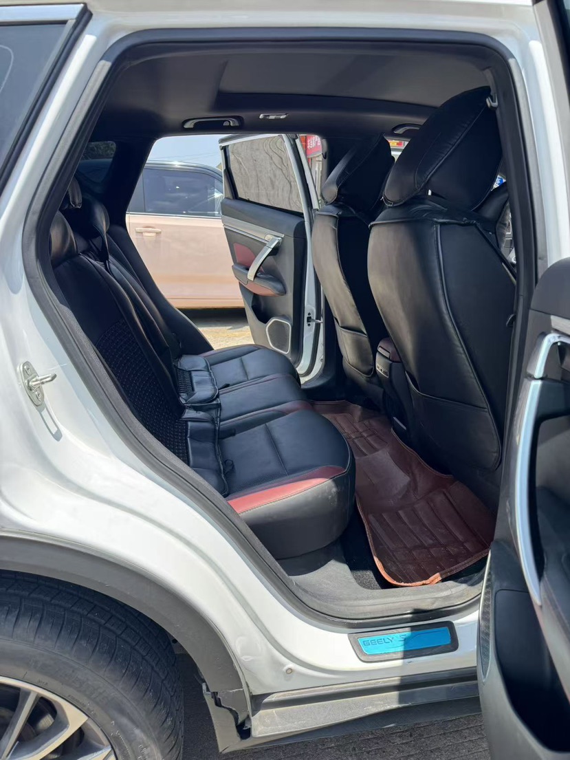 GEELY Coolray 2019 immagine di auto #6