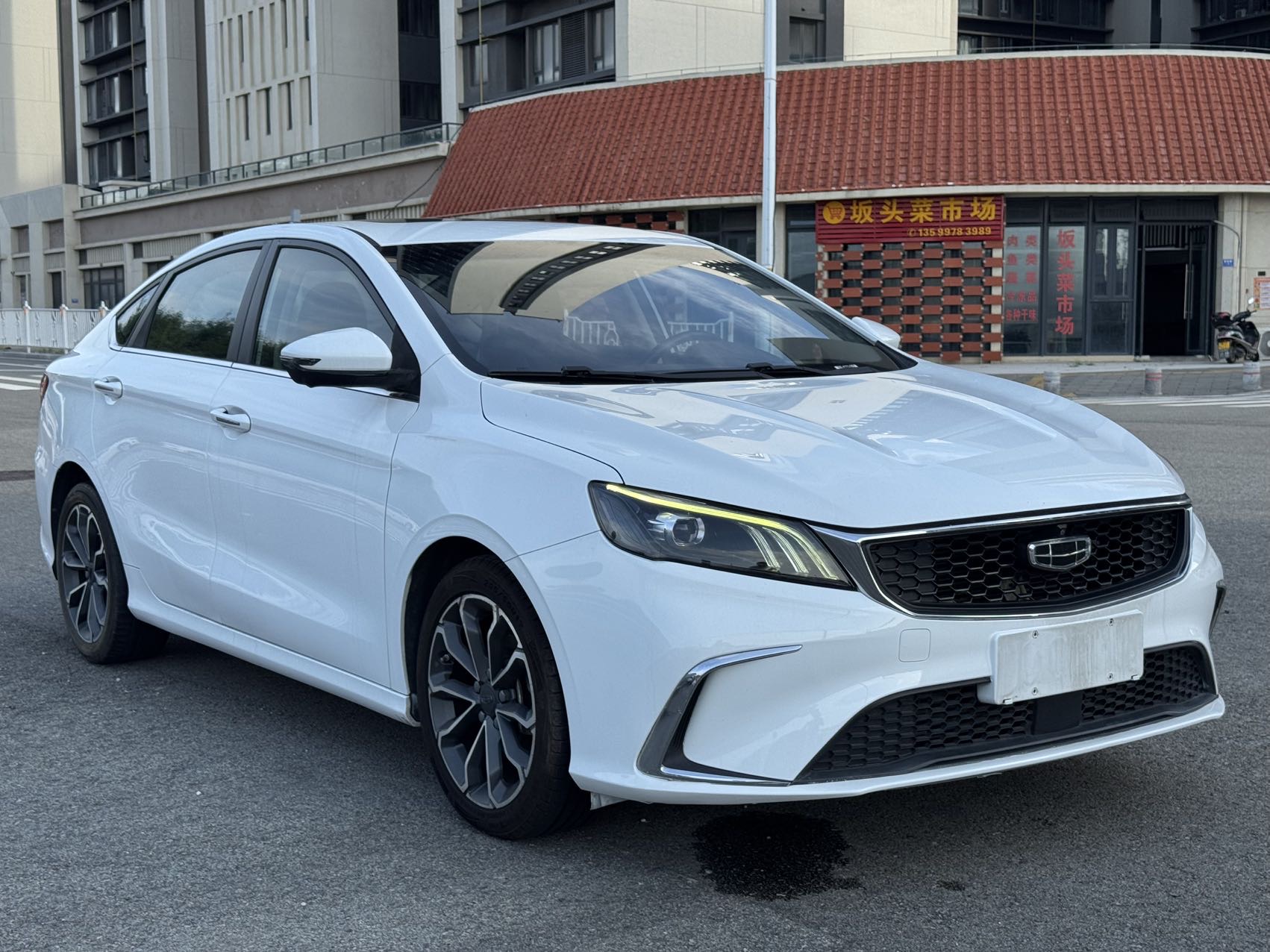 GEELY Binray 2021 car image #3