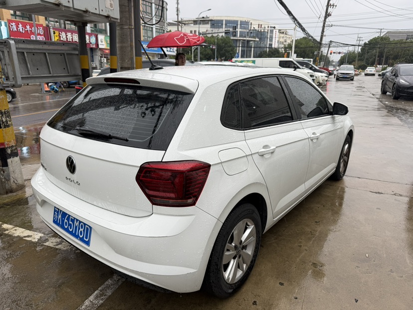 Volkswagen Polo 2023 car image #4