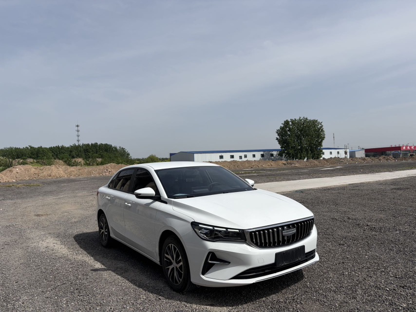 GEELY Emgrand 2025 car image #2