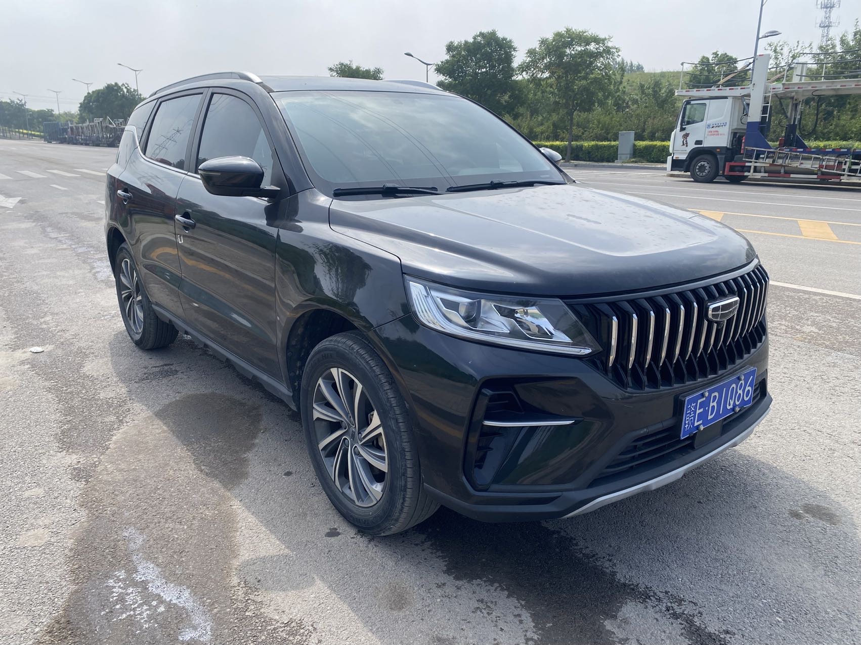 GEELY Vision X6 2022 car image #3