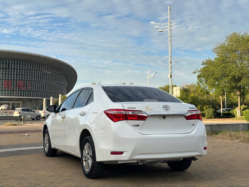 Toyota Corolla 2015 car image #6