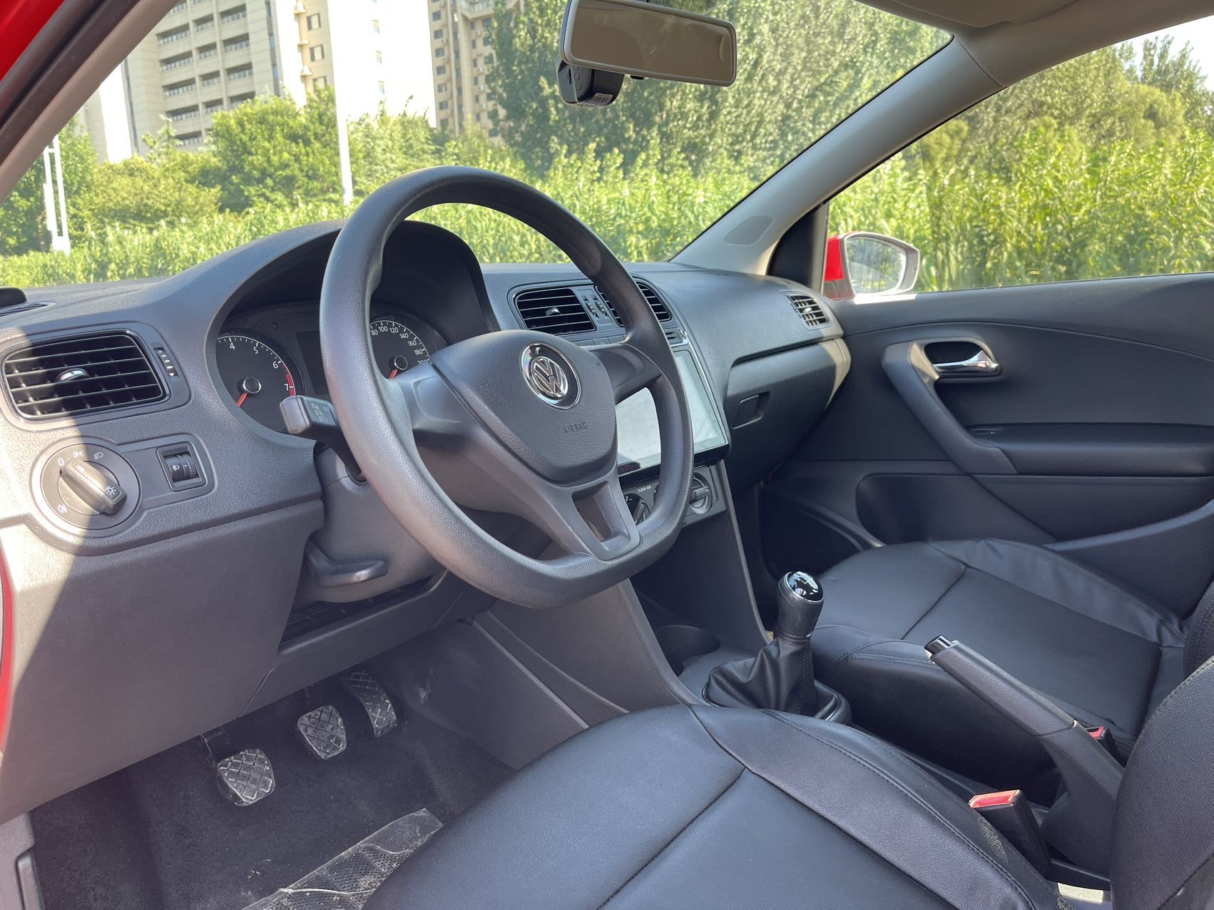 Volkswagen Polo 2017 car image #7
