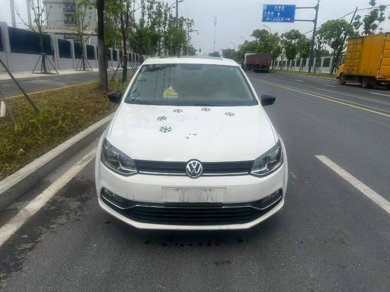 Volkswagen Polo 2015 #2 Volkswagen Polo 2015 car image #2