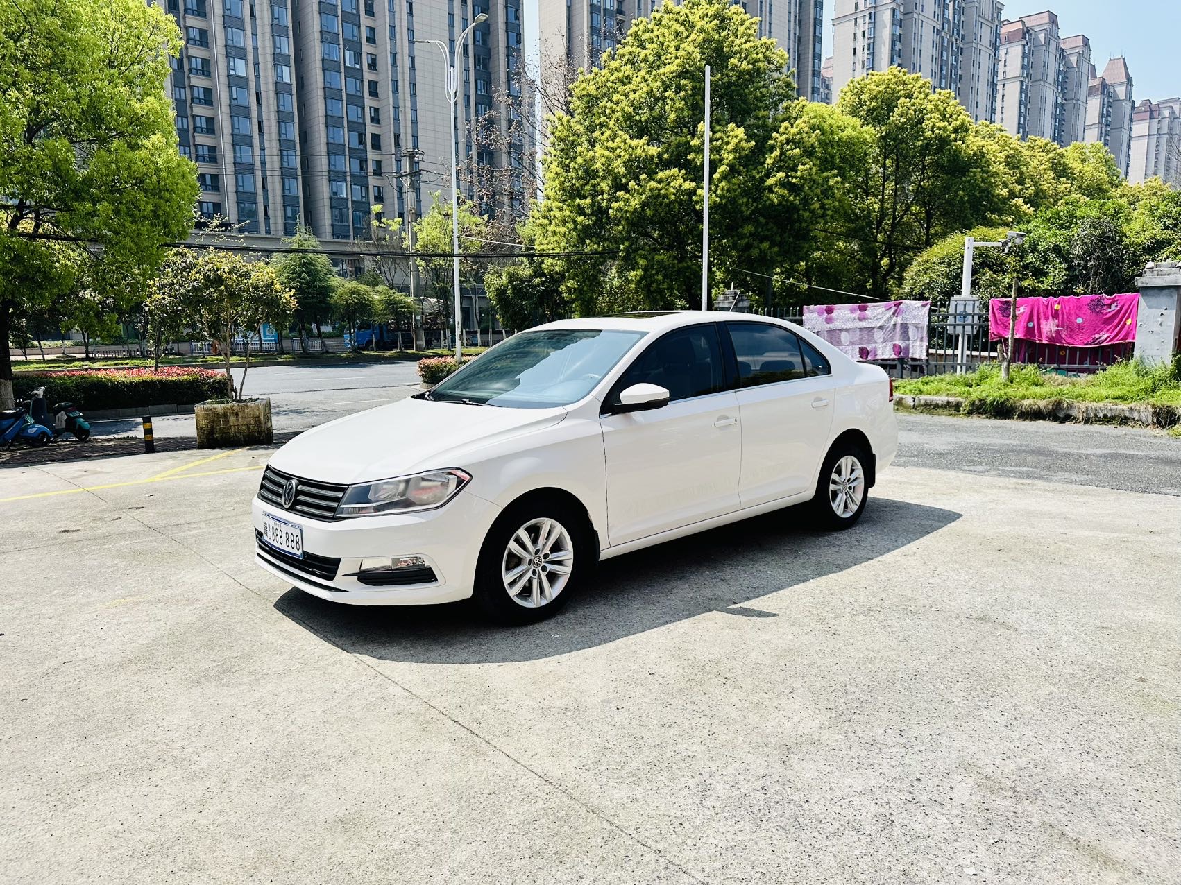 Volkswagen Santana 2017 immagine di auto 