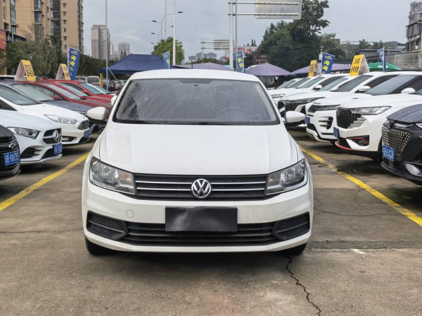 Volkswagen Santana 2021 car image #2