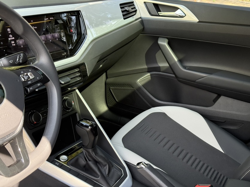 Volkswagen Polo 2023 car image #8