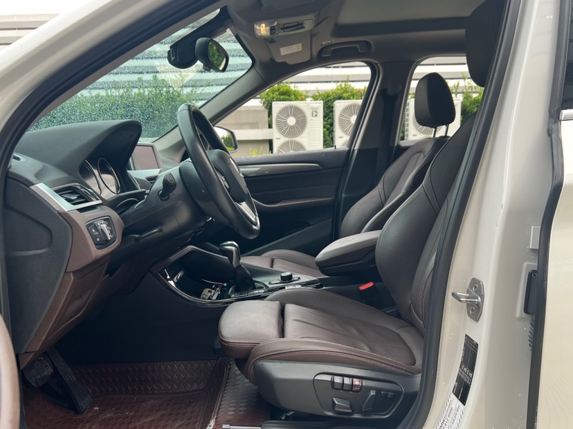 BMW X1 2019 car image #3