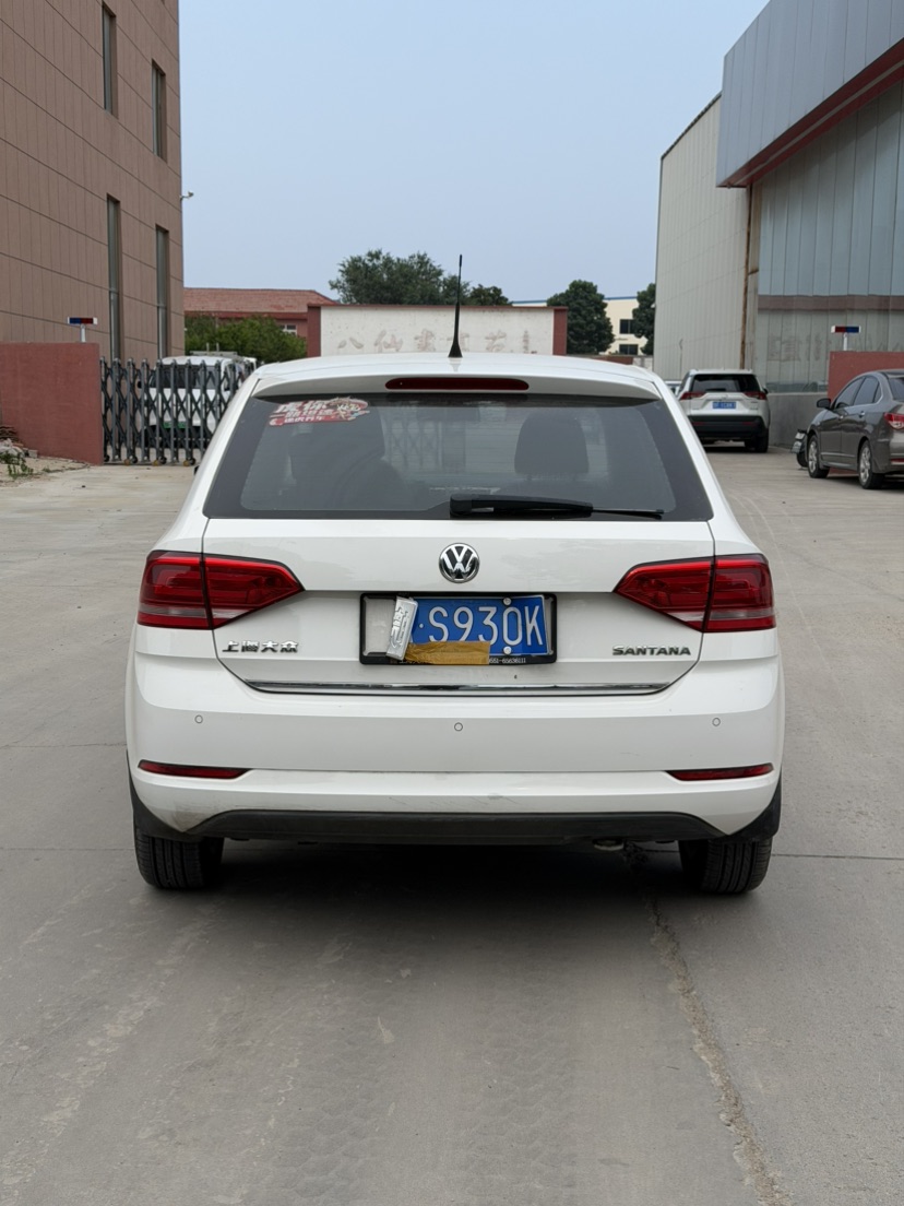 Volkswagen Santana 2016 car image #3
