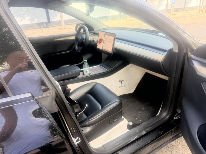 Tesla Model Y 2022 #7 Tesla Model Y 2022 car image #7