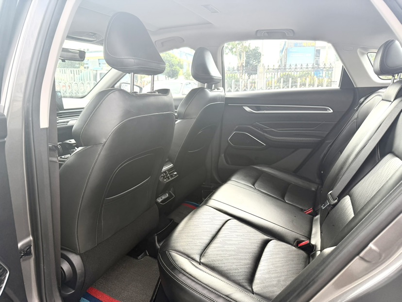 GEELY Emgrand 2022 #6 GEELY Emgrand 2022 car image #6