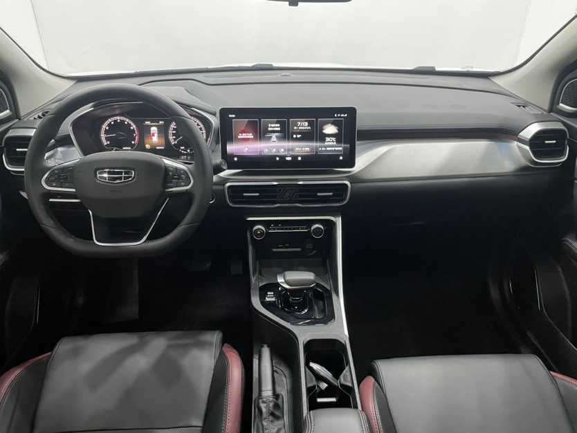 GEELY Coolray 2022 #2 GEELY Coolray 2022 car image #2