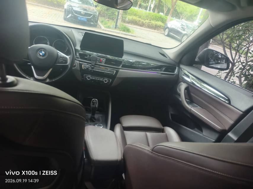 BMW X1 2022 car image #3