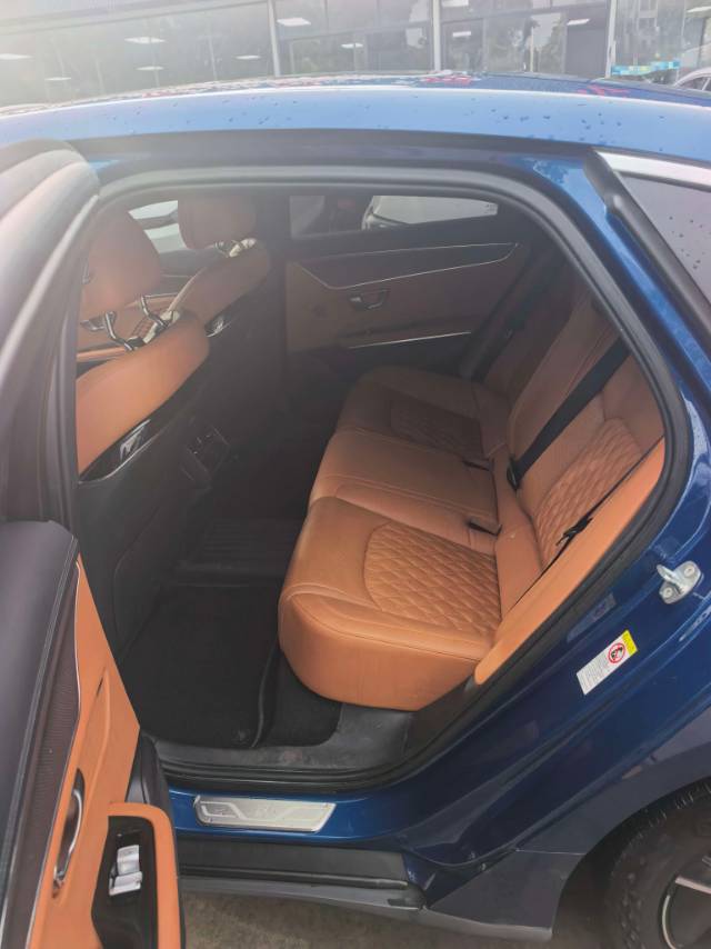 BYD Han 2022 car image #5