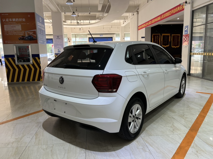 Volkswagen Polo 2023 car image #4