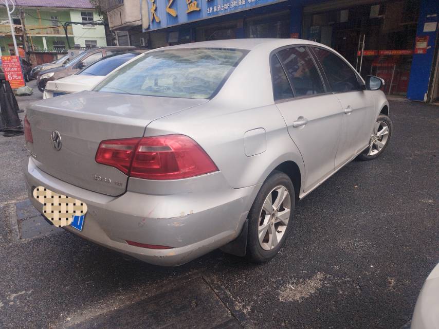 Volkswagen Bora 2015 car image #6