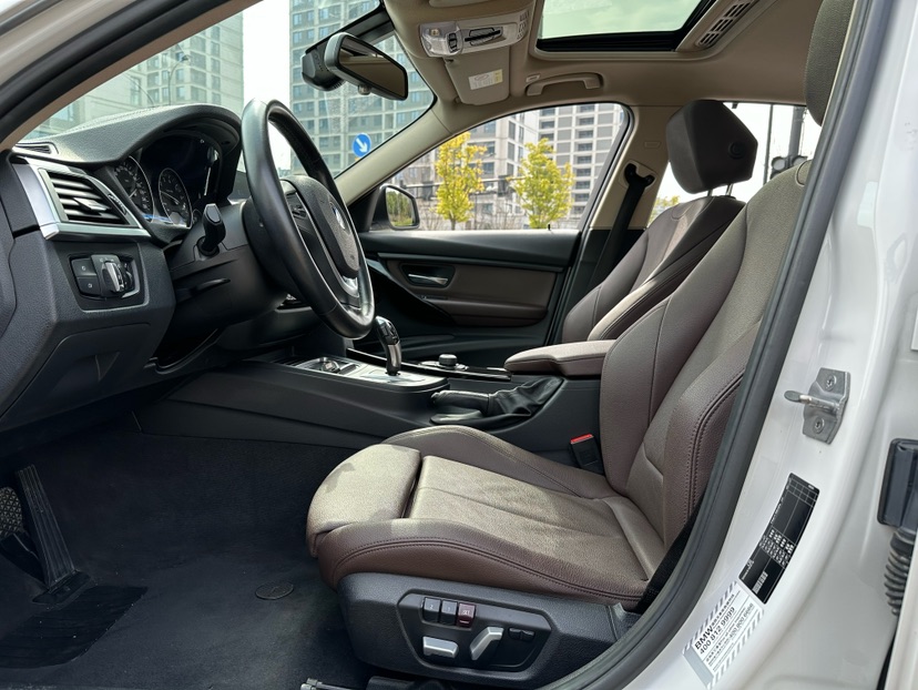 BMW 3 Series 2018 #6 BMW 3 Series 2018 car image #6