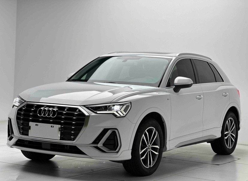Audi Q3 2022 Audi Q3 2022 car image