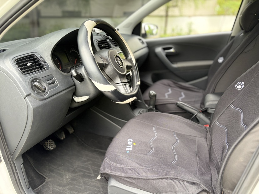 Volkswagen Polo 2014 car image #4