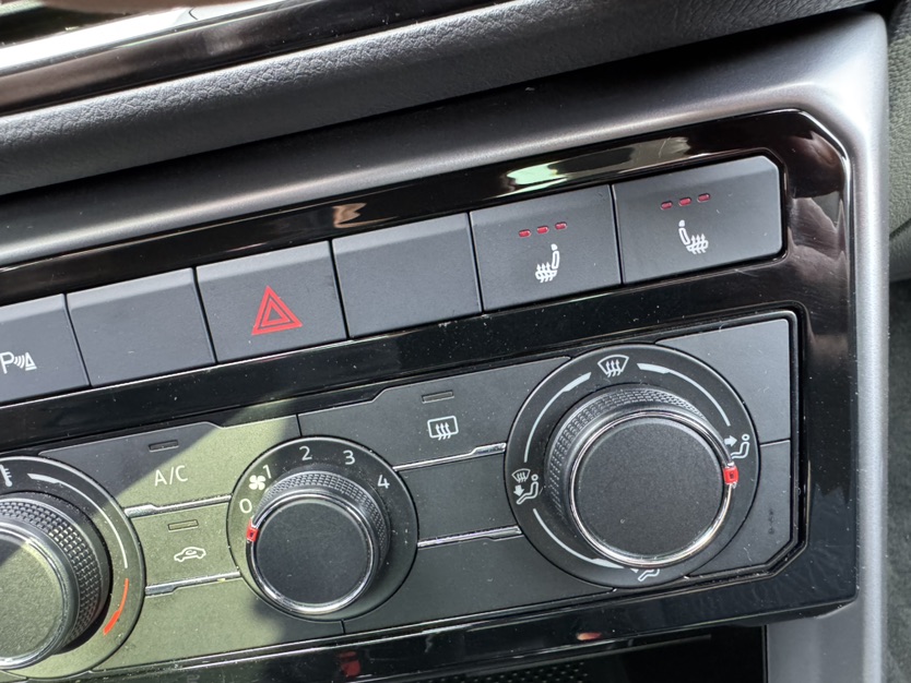 Volkswagen T-Cross 2022 #18 Volkswagen T-Cross 2022 car image #18